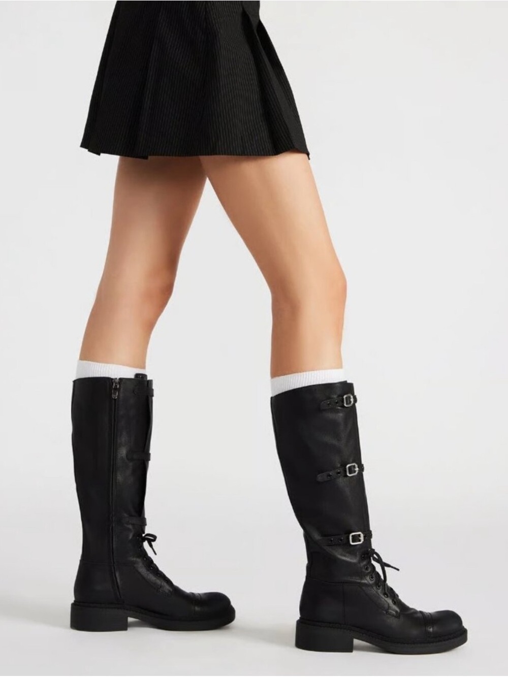 NEW! Steve Madden Critical Boots